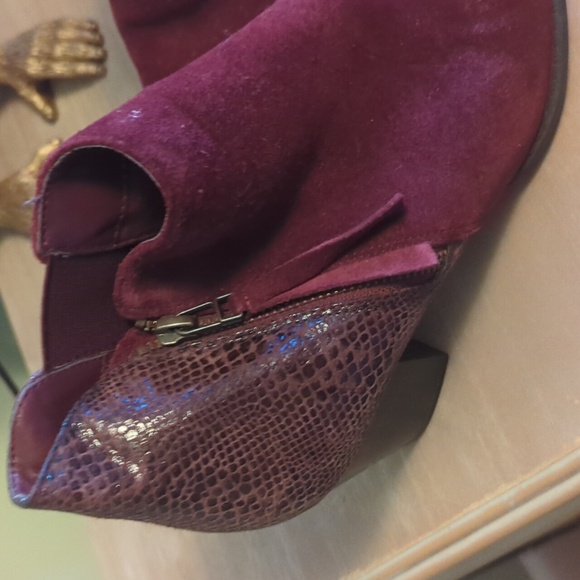 Boots - Picture 2 of 3